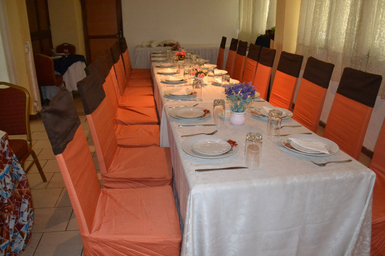 Food & Drinks 4, Hôtel Akena City, Wouri
