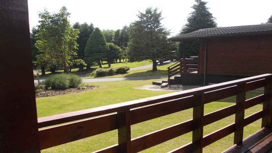 Others 5, Bluebell Lodge 3 with Hot Tub, Dumfries and Galloway