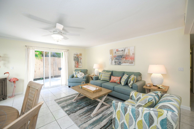 Others 4, Living the Dream by Beachside Managment, Sarasota