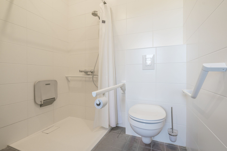 Bathroom 3, Holiday Suites Westende, West-Vlaanderen