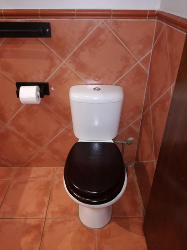 Bathroom 4, Villa Tropicana, Ugu