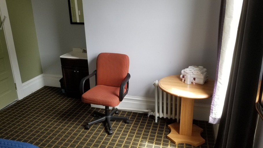 Others 5, Perramont Hotel, San Francisco