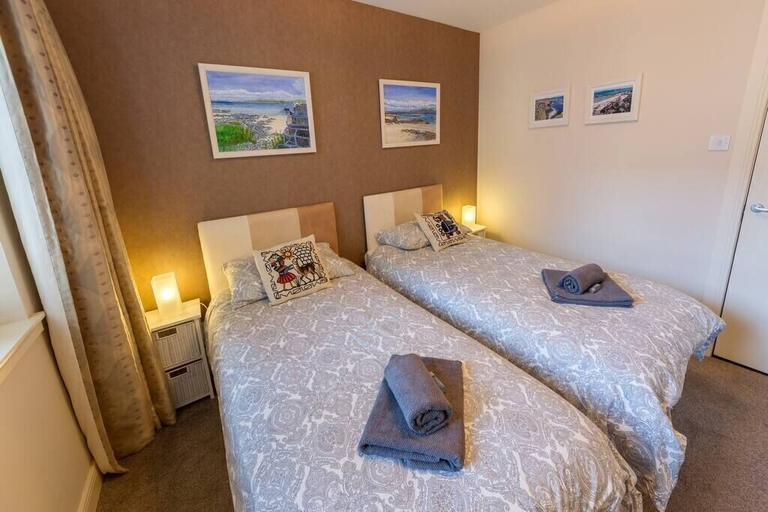 Bedroom 3, Contemporary Holyrood Apartment, Edinburgh