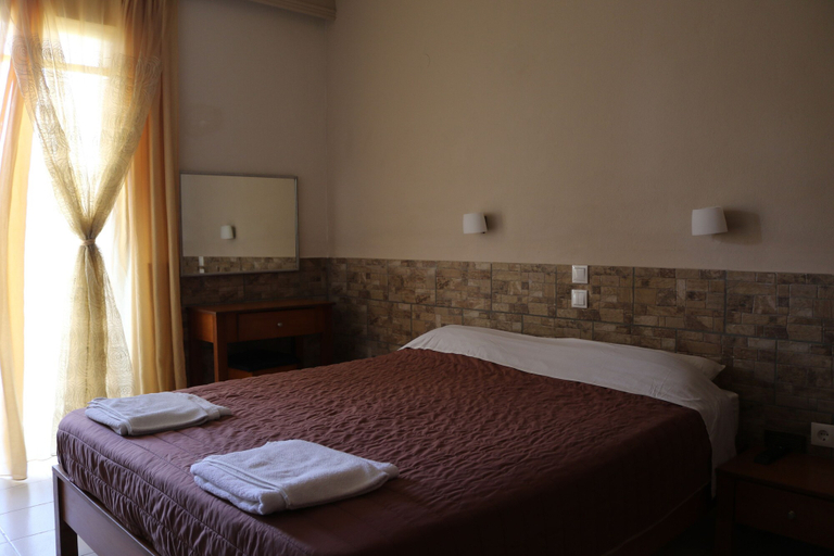 Bedroom 3, Golden Sun, South Aegean