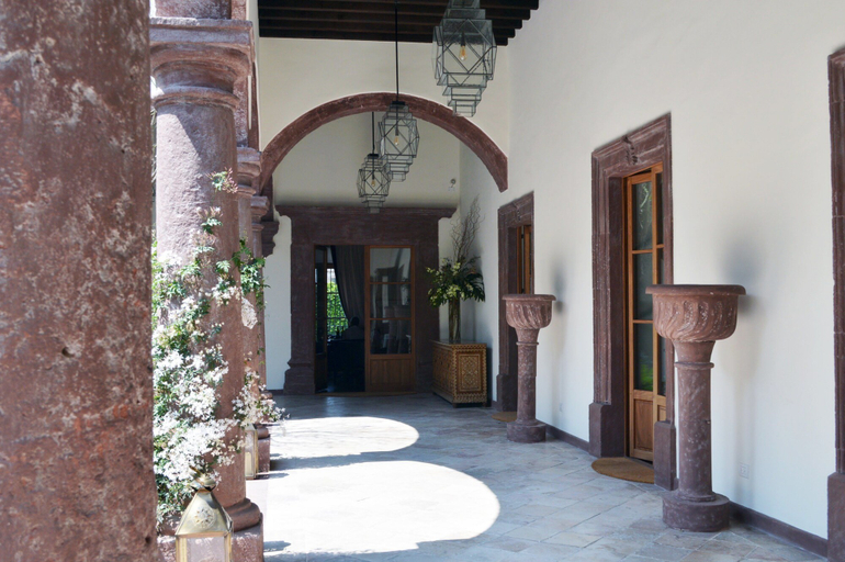 Exterior & Views 2, Hotel Casa Blanca 7, Allende