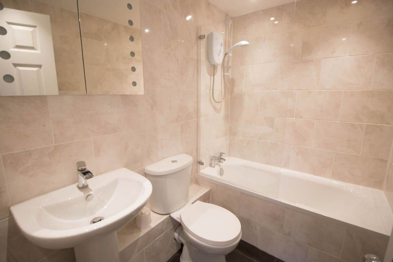 Bathroom, Elegant Georgian 1 Bed Apartment in Herne Bay, Kent