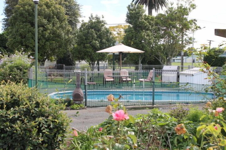 Sport & Beauty 4, Wairoa Motel, Wairoa