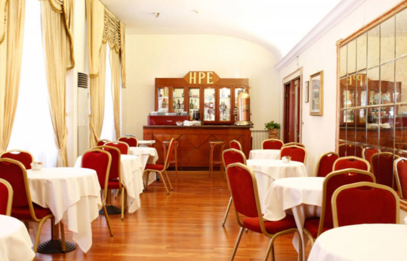 Food & Drinks 5, Pace Helvezia, Rome
