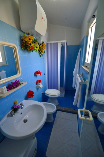 Bathroom 3, Residence Le Onde, Olbia-Tempio