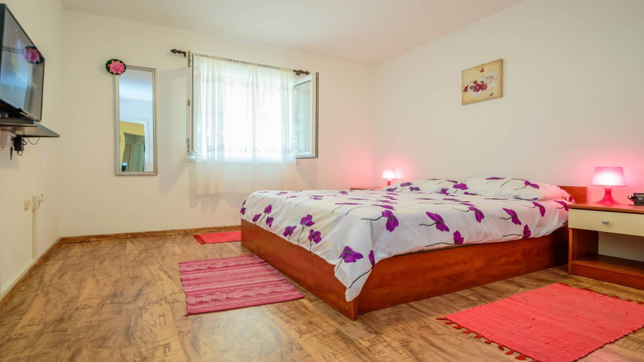 Bedroom 2, Holiday House Roses, Medulin