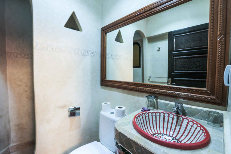 Bathroom 4, Riad Nakhla, Essaouira