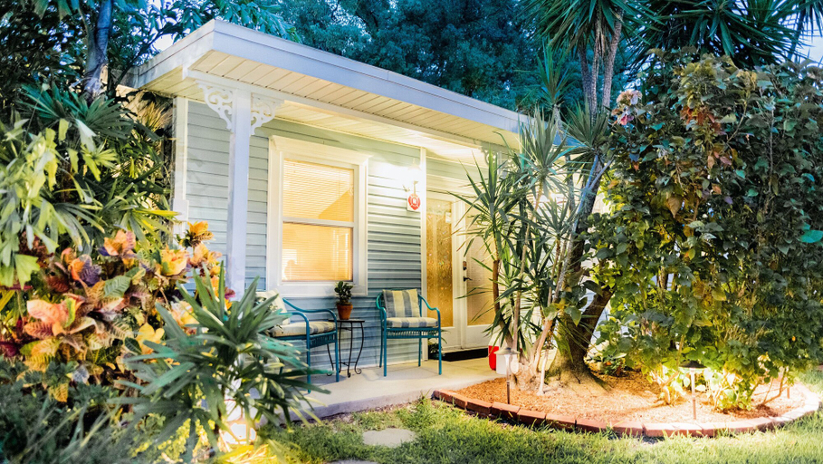 Exterior & Views 2, Meranova Guest Inn, Pinellas