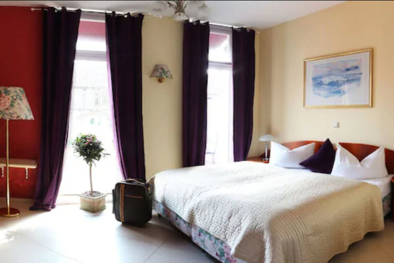 Bedroom 3, Hotel Berliner Hof Dallgow, Havelland