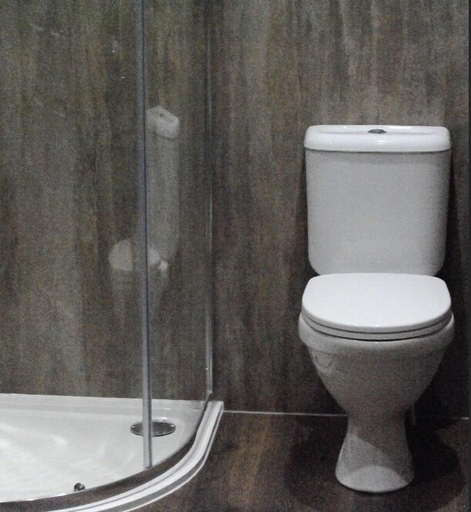Bathroom 3, The Huntingdon B&B, Dumfries and Galloway
