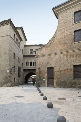 Exterior & Views 2, ibis Styles Zaragoza Ramiro I, Zaragoza