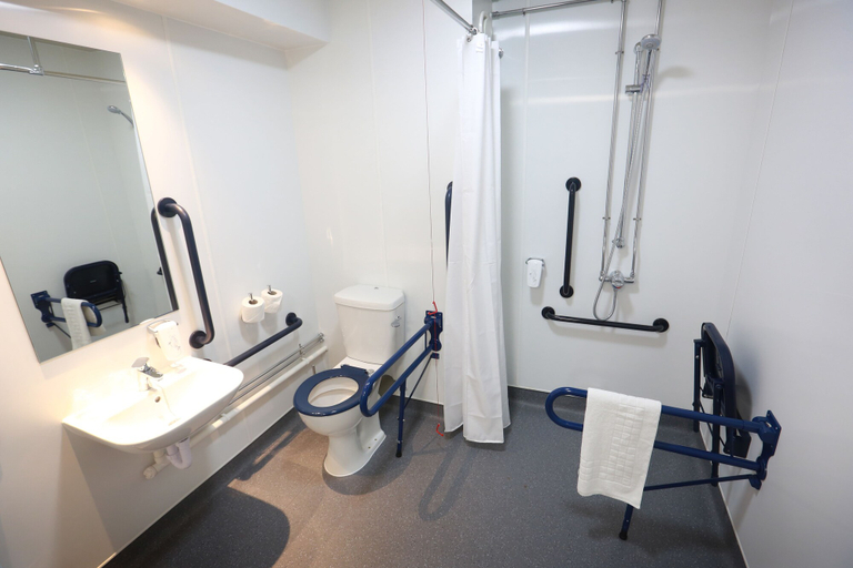 Bathroom 4, Talardy, St Asaph by Marston’s Inns, Denbighshire