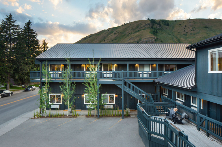 Anvil Hotel, Teton