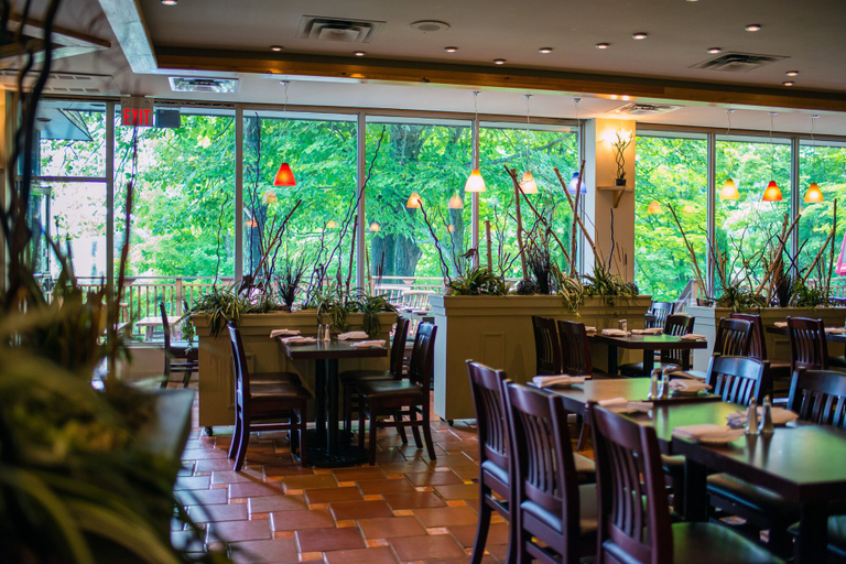 Food & Drinks 5, Hidden Valley Resort, an Ascend Collection Resort, Muskoka