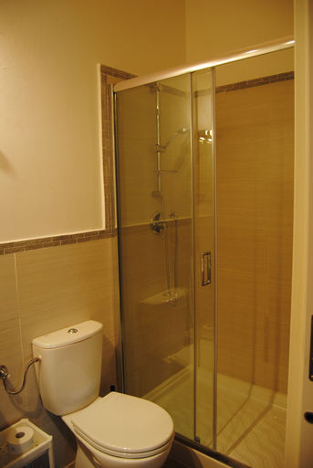 Bathroom 4, Pisaland, Pisa