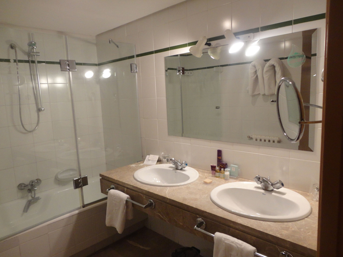 Bathroom 5, Parador De Melilla, Melilla