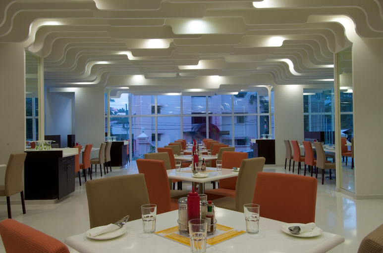 Food & Drinks 5, Keys Select by Lemon Tree Hotels, Thiruvananthapuram, Thiruvananthapuram