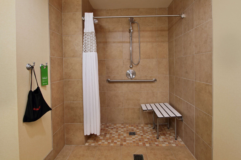Bathroom 4, Hampton Inn Beeville, Bee