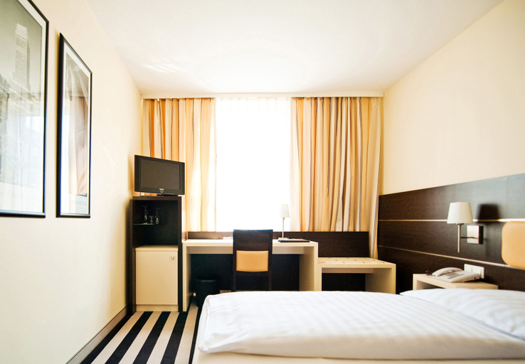 Bedroom 5, Bristol Hotel Frankfurt, Frankfurt am Main