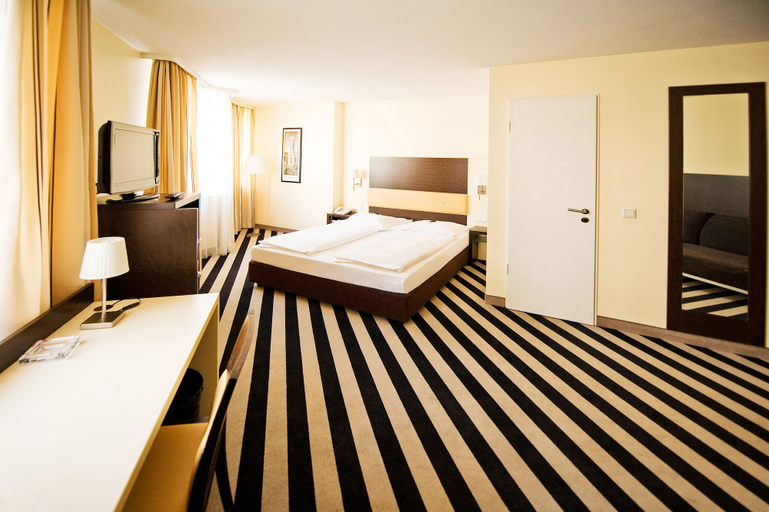 Bedroom 4, Bristol Hotel Frankfurt, Frankfurt am Main