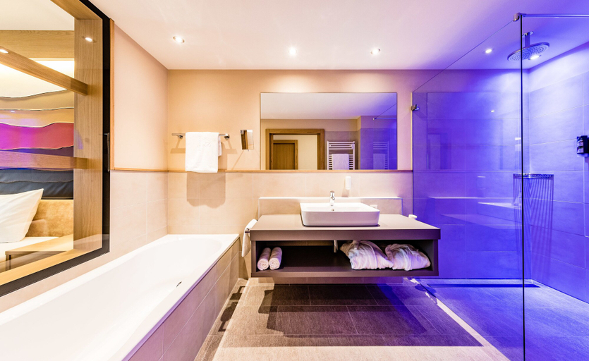 Bathroom 5, Hotel Hasslhof, Bolzano