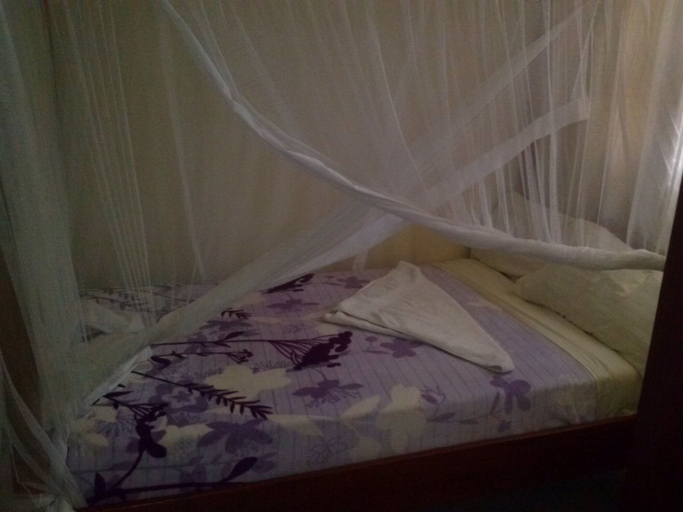 Bedroom 2, Gralins Hotel, Rarieda