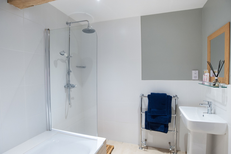 Bathroom 3, Tilbury View, Somerset