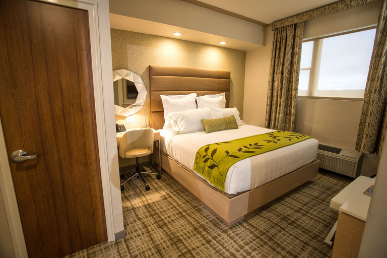 Bedroom 4, The Fredonia Hotel and Convention Center, Nacogdoches
