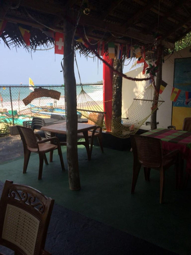 Food & Drinks 5, villa crocodile beach, Hikkaduwa