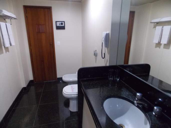 Bathroom 4, Mirador Rio Hotel, Rio de Janeiro