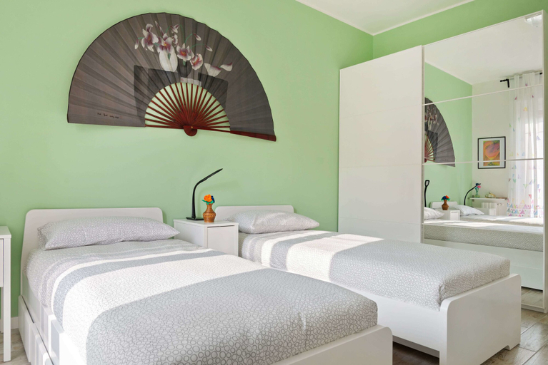 Room 5, Flatty Apartments - Alserio, Milano
