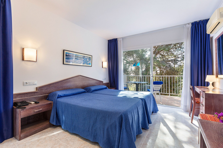 Bedroom 2, Apartamentos Cala Murada Minigolf, Baleares