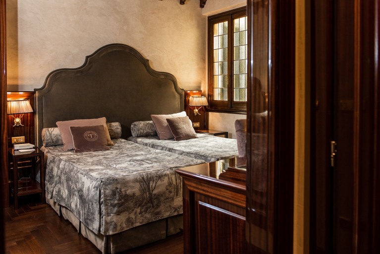 Bedroom 3, Grand Hotel Baglioni, Florence