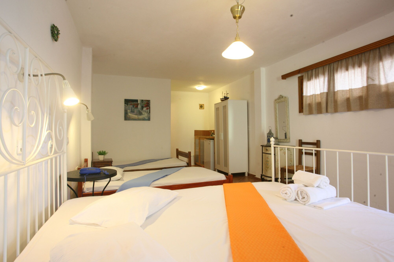 Bedroom 5, Amorani Studios, South Aegean