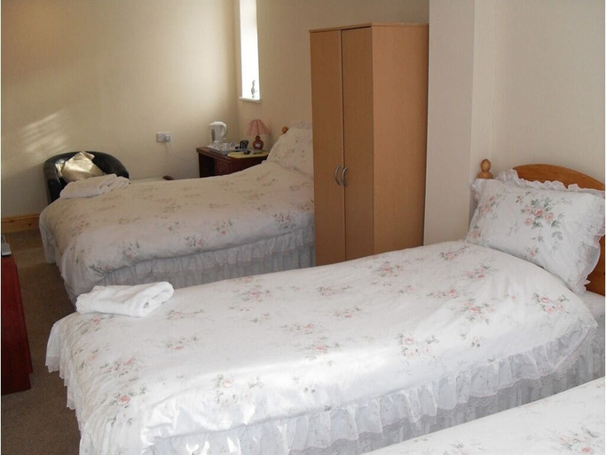 Bedroom 5, Alma Lodge Guest House, Plymouth