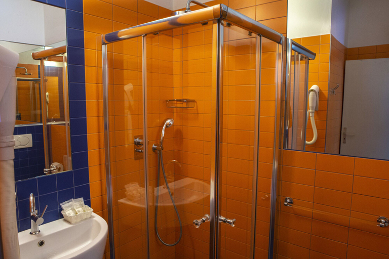Bathroom 3, Hotel Miramare et de la Ville, Rimini