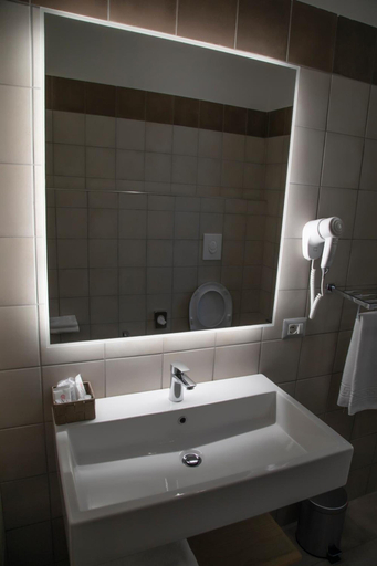 Bathroom 5, B&B Lapillus, Napoli