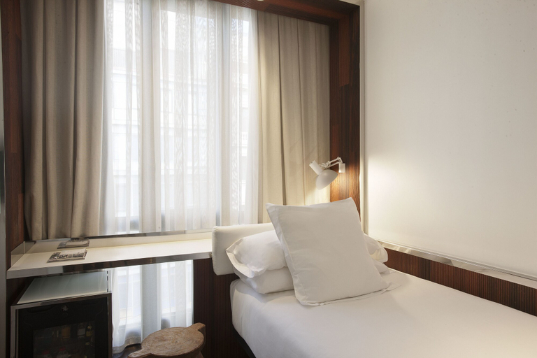 Bedroom 3, Hotel Balmes, a member of Preferred Hotels & Resorts, Barcelona