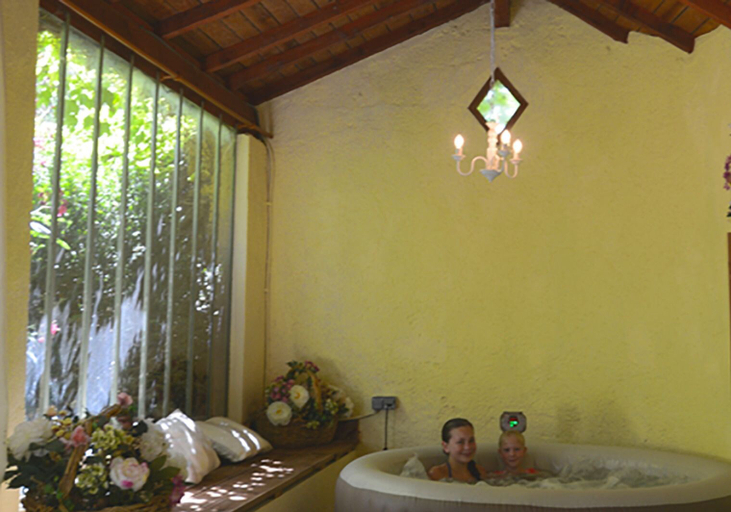 Bathroom 5, Chateau du Puits es Pratx, Aude