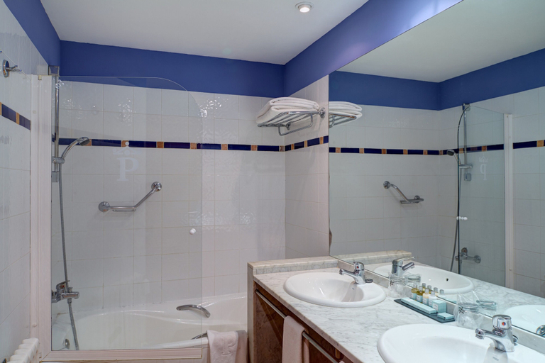 Bathroom 4, Parador de Benicarló, Castellón