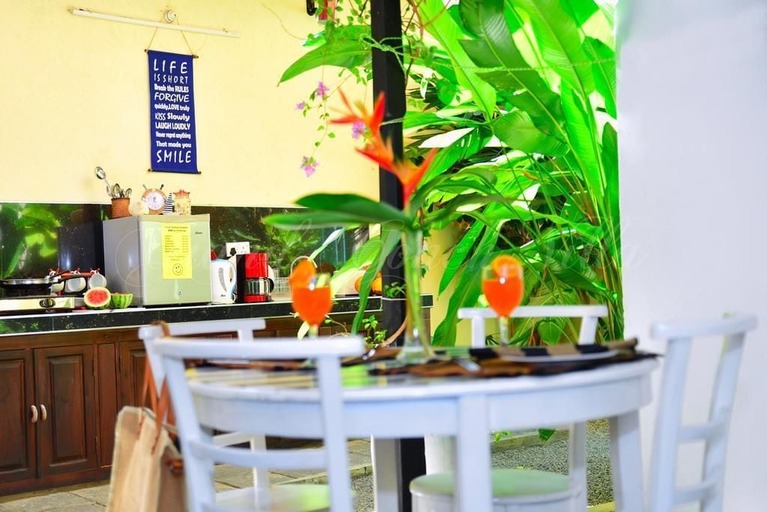 Food & Drinks 4, Grand Conch Villa, Tangalle