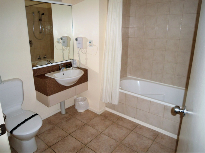 Bathroom 4, O'Reillys Motel, Matamata-Piako