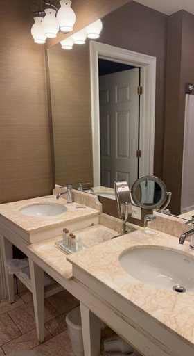 Bathroom, Rocky River Inn, Litchfield