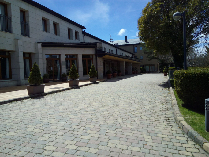 Exterior & Views 2, Parador de Puebla de Sanabria, Zamora