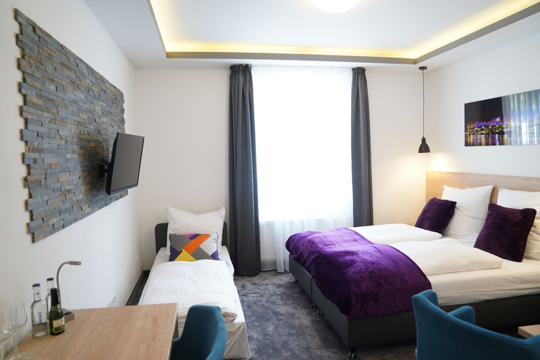 Bedroom 2, Hotel Dias, Pinneberg