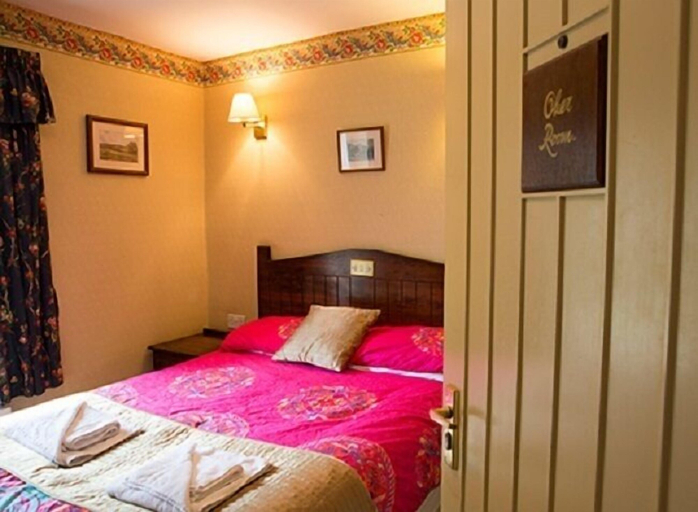 Bedroom 2, Square & Compass, Derbyshire